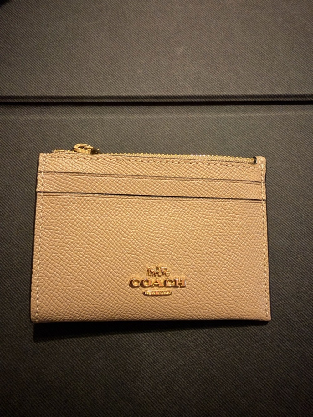 Coach Mini Skinny Id Case Beige Pebbled Leather Card Case with Keyring - Picture 4 of 4